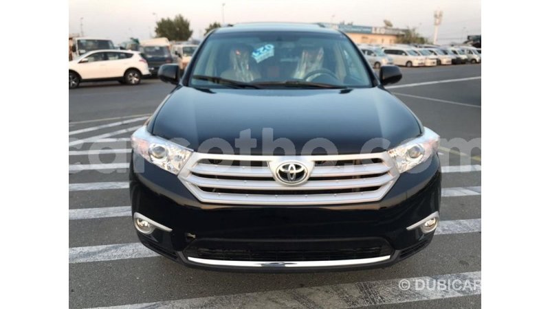 Big with watermark toyota highlander maseru import dubai 14840