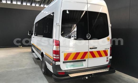 Acheter Occasion Utilitaire Mercedes‒Benz Sprinter Blanc à Butha Buthe, Butha-Buthe Acheter Occasion Utilitaire Mercedes‒Benz Sprinter Blanc à Butha Buthe, Butha-Buthe