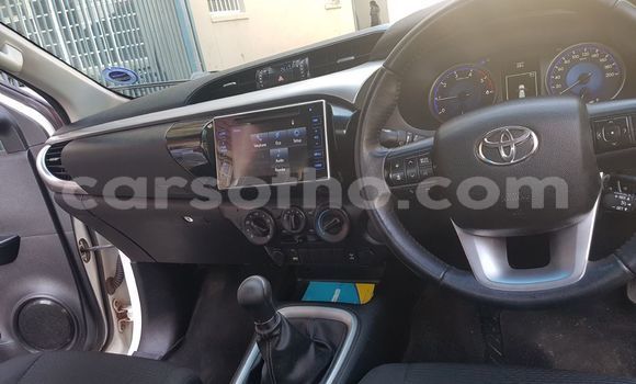 Buy Used Toyota Hilux White Car in Maseru in Maseru Buy Used Toyota Hilux White Car in Maseru in Maseru