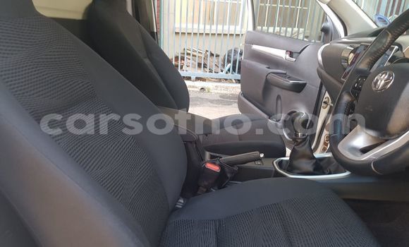 Buy Used Toyota Hilux White Car in Maseru in Maseru Buy Used Toyota Hilux White Car in Maseru in Maseru