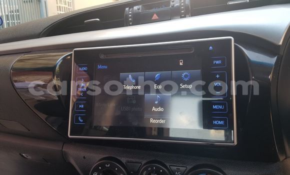 Buy Used Toyota Hilux White Car in Maseru in Maseru Buy Used Toyota Hilux White Car in Maseru in Maseru