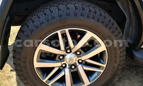 Acheter Occasion Voiture Toyota Fortuner Blanc à Butha–Buthe, Thaba-Tseka Acheter Occasion Voiture Toyota Fortuner Blanc à Butha–Buthe, Thaba-Tseka