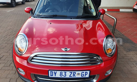 Sayi Na hannu Mini Cooper Red Mota in Butha–Buthe a Thaba-Tseka Sayi Na hannu Mini Cooper Red Mota in Butha–Buthe a Thaba-Tseka