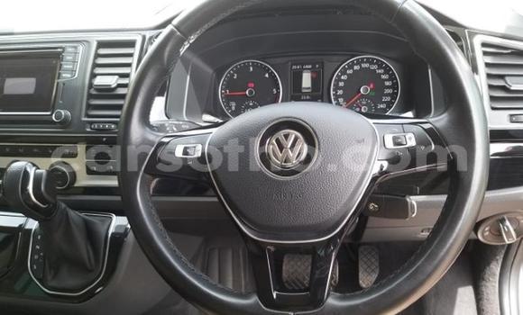 Sayi Na hannu Volkswagen Caravelle Black Mota in Hlotse a Leribe Sayi Na hannu Volkswagen Caravelle Black Mota in Hlotse a Leribe