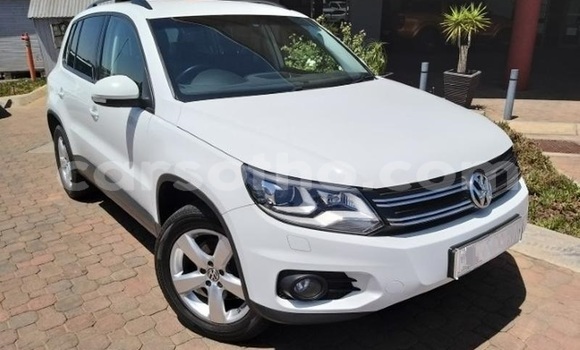Sayi Na hannu Volkswagen Tiguan White Mota in Hlotse a Leribe Sayi Na hannu Volkswagen Tiguan White Mota in Hlotse a Leribe