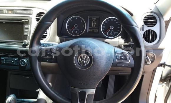 Sayi Na hannu Volkswagen Tiguan White Mota in Hlotse a Leribe Sayi Na hannu Volkswagen Tiguan White Mota in Hlotse a Leribe
