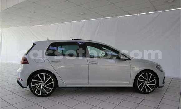 Acheter Occasion Voiture Volkswagen Golf R Vert à Maseru, Maseru Acheter Occasion Voiture Volkswagen Golf R Vert à Maseru, Maseru
