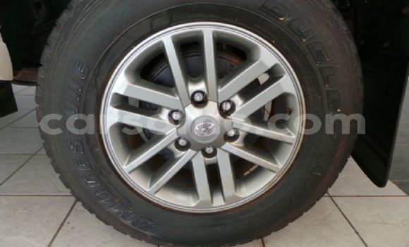 Sayi Na hannu Toyota Hilux White Mota in Maseru a Maseru Sayi Na hannu Toyota Hilux White Mota in Maseru a Maseru