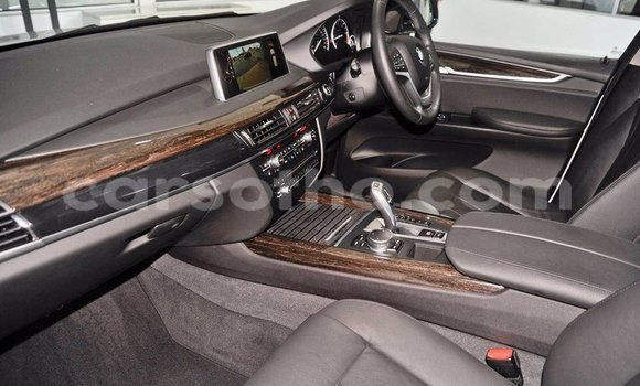 اشتري مستعمل BMW X5 Green سيارة في Maseru في Maseru اشتري مستعمل BMW X5 Green سيارة في Maseru في Maseru
