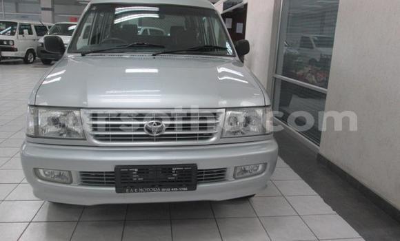 Sayi Na hannu Toyota Corona Silver Mota in Maseru a Maseru Sayi Na hannu Toyota Corona Silver Mota in Maseru a Maseru