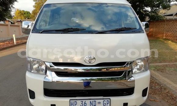 Buy Used Toyota Aqua White Car in Maputsoa in Leribe Buy Used Toyota Aqua White Car in Maputsoa in Leribe
