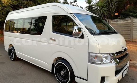 Buy Used Toyota Aqua White Car in Maputsoa in Leribe Buy Used Toyota Aqua White Car in Maputsoa in Leribe