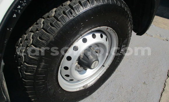 Acheter Occasion Voiture Isuzu KB Vert à Maseru, Maseru Acheter Occasion Voiture Isuzu KB Vert à Maseru, Maseru