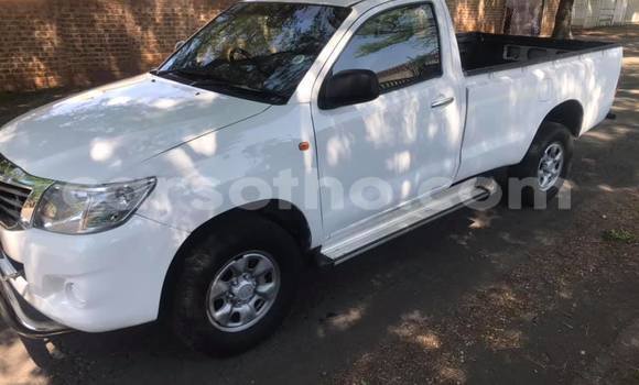 Buy Used Toyota Hilux White Car in Maseru in Maseru Buy Used Toyota Hilux White Car in Maseru in Maseru