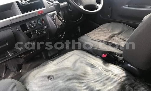 Sayi Na hannu Toyota Aqua White Mota in Maseru a Maseru Sayi Na hannu Toyota Aqua White Mota in Maseru a Maseru