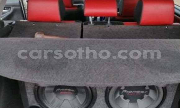 Sayi Na hannu Toyota Runx White Mota in Maseru a Maseru Sayi Na hannu Toyota Runx White Mota in Maseru a Maseru