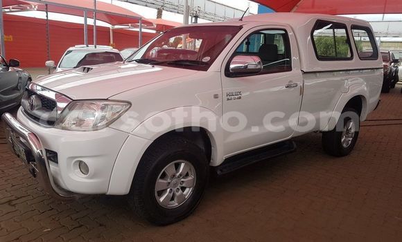 اشتري مستعمل Toyota Hilux White سيارة في Maseru في Maseru اشتري مستعمل Toyota Hilux White سيارة في Maseru في Maseru