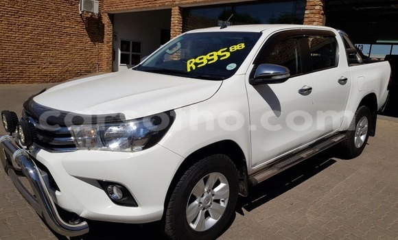 Buy Used Toyota Hilux White Car in Butha–Buthe in Thaba-Tseka Buy Used Toyota Hilux White Car in Butha–Buthe in Thaba-Tseka