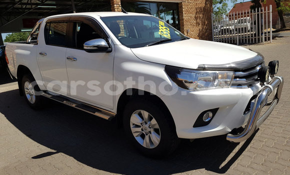 Buy Used Toyota Hilux White Car in Butha–Buthe in Thaba-Tseka Buy Used Toyota Hilux White Car in Butha–Buthe in Thaba-Tseka