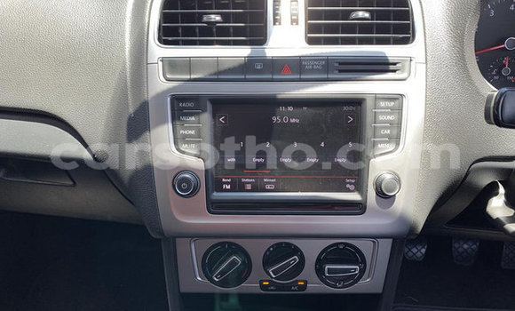 اشتري مستعمل Volkswagen Polo Red سيارة في Mafeteng في Mafeteng اشتري مستعمل Volkswagen Polo Red سيارة في Mafeteng في Mafeteng