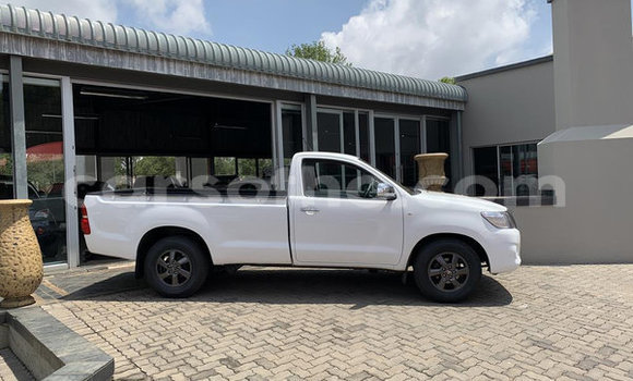Acheter Occasion Voiture Toyota Hilux Blanc à Butha Buthe, Butha-Buthe Acheter Occasion Voiture Toyota Hilux Blanc à Butha Buthe, Butha-Buthe