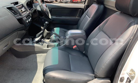 Acheter Occasion Voiture Toyota Hilux Blanc à Butha Buthe, Butha-Buthe Acheter Occasion Voiture Toyota Hilux Blanc à Butha Buthe, Butha-Buthe
