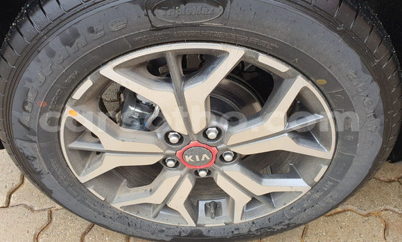 Buy Used Kia Sportage Blue Car in Hlotse in Leribe Buy Used Kia Sportage Blue Car in Hlotse in Leribe