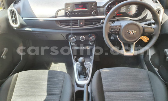 Buy Used Kia Sportage Blue Car in Hlotse in Leribe Buy Used Kia Sportage Blue Car in Hlotse in Leribe