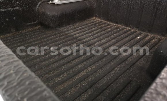 اشتري مستعمل Nissan NP 300 Green سيارة في Maputsoe في Leribe اشتري مستعمل Nissan NP 300 Green سيارة في Maputsoe في Leribe