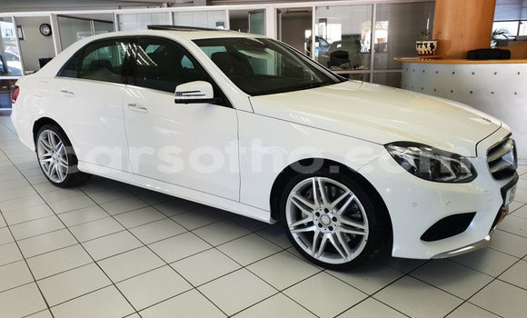 Buy Used Mercedes-Benz E–Class Green Car in Mohale's Hoek in Mohale's Hoek Buy Used Mercedes-Benz E–Class Green Car in Mohale's Hoek in Mohale's Hoek