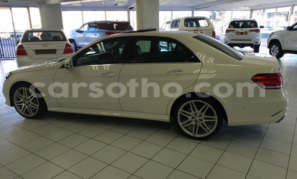 Buy Used Mercedes-Benz E–Class Green Car in Mohale's Hoek in Mohale's Hoek Buy Used Mercedes-Benz E–Class Green Car in Mohale's Hoek in Mohale's Hoek