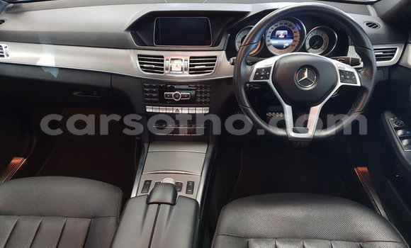 Buy Used Mercedes-Benz E–Class Green Car in Mohale's Hoek in Mohale's Hoek Buy Used Mercedes-Benz E–Class Green Car in Mohale's Hoek in Mohale's Hoek