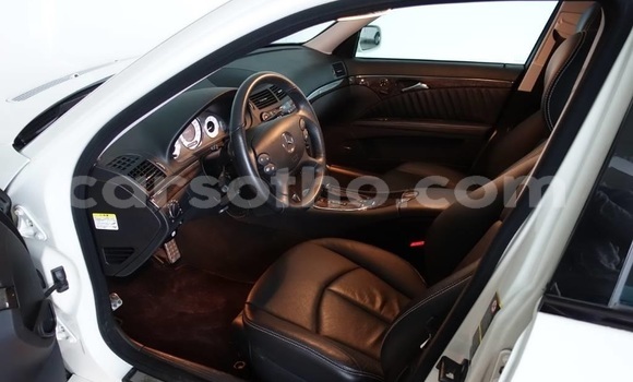 Buy Used Mercedes-Benz E–Class Green Car in Maputsoe in Leribe Buy Used Mercedes-Benz E–Class Green Car in Maputsoe in Leribe