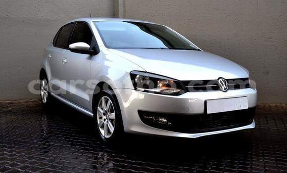 Sayi Na hannu Volkswagen Polo Silver Mota in Thaba–Tseka a Mafeteng Sayi Na hannu Volkswagen Polo Silver Mota in Thaba–Tseka a Mafeteng