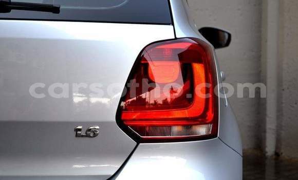 Sayi Na hannu Volkswagen Polo Silver Mota in Thaba–Tseka a Mafeteng Sayi Na hannu Volkswagen Polo Silver Mota in Thaba–Tseka a Mafeteng