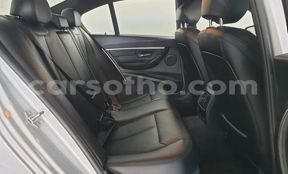 Sayi Na hannu BMW 3–Series Silver Mota in Maseru a Maseru Sayi Na hannu BMW 3–Series Silver Mota in Maseru a Maseru