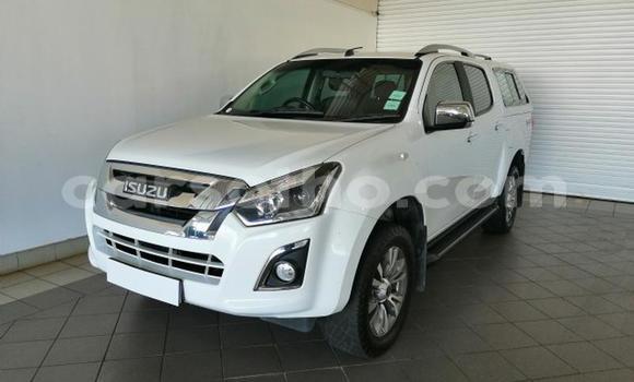 Sayi Na hannu Isuzu D–MAX White Mota in Maseru a Maseru Sayi Na hannu Isuzu D–MAX White Mota in Maseru a Maseru