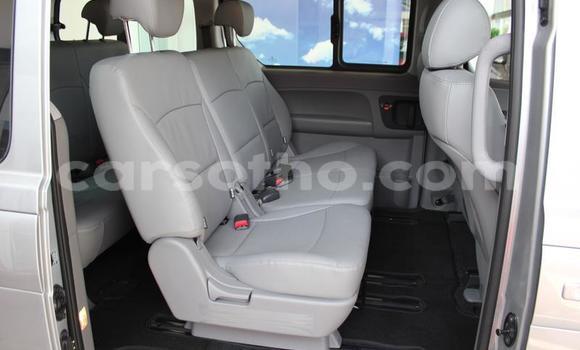 Sayi Na hannu Hyundai H1 Silver Mota in Maseru a Maseru Sayi Na hannu Hyundai H1 Silver Mota in Maseru a Maseru