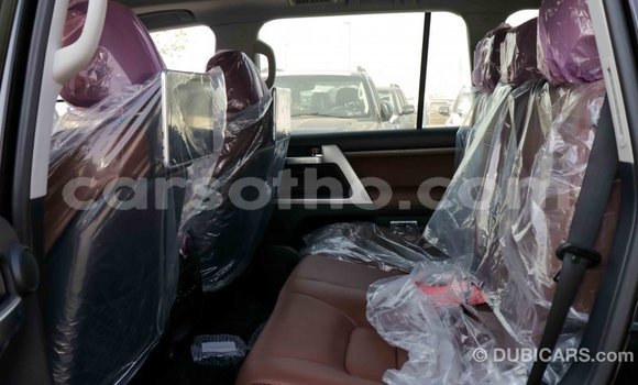 اشتري Imported Toyota Land Cruiser Black سيارة في Import - Dubai في Maseru اشتري Imported Toyota Land Cruiser Black سيارة في Import - Dubai في Maseru