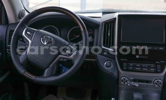 اشتري Imported Toyota Land Cruiser Black سيارة في Import - Dubai في Maseru اشتري Imported Toyota Land Cruiser Black سيارة في Import - Dubai في Maseru