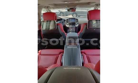 اشتري Imported Toyota Land Cruiser Black سيارة في Import - Dubai في Maseru اشتري Imported Toyota Land Cruiser Black سيارة في Import - Dubai في Maseru