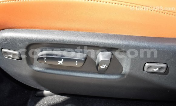 Acheter Import Voiture Lexus LX Blanc à Import - Dubai, Maseru Acheter Import Voiture Lexus LX Blanc à Import - Dubai, Maseru