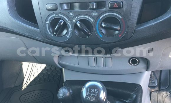 اشتري مستعمل Toyota Hilux White سيارة في Maseru في Maseru اشتري مستعمل Toyota Hilux White سيارة في Maseru في Maseru