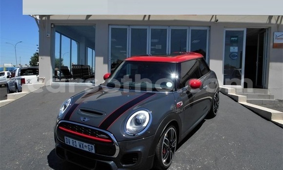 اشتري مستعمل Mini Cooper Black سيارة في Butha Buthe في Butha-Buthe اشتري مستعمل Mini Cooper Black سيارة في Butha Buthe في Butha-Buthe