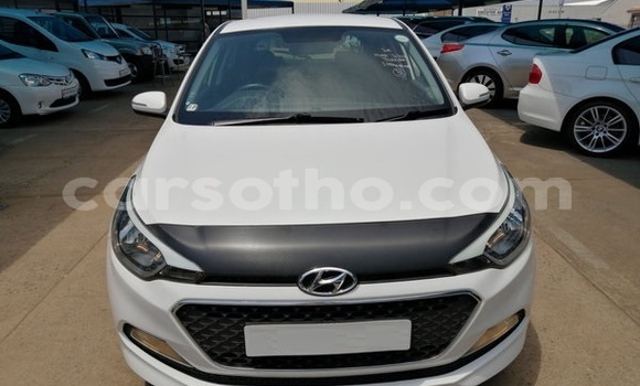 Acheter Occasion Voiture Hyundai i20 Blanc à Butha Buthe, Butha-Buthe Acheter Occasion Voiture Hyundai i20 Blanc à Butha Buthe, Butha-Buthe
