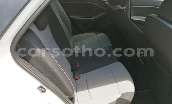 Acheter Occasion Voiture Hyundai i20 Blanc à Butha Buthe, Butha-Buthe Acheter Occasion Voiture Hyundai i20 Blanc à Butha Buthe, Butha-Buthe