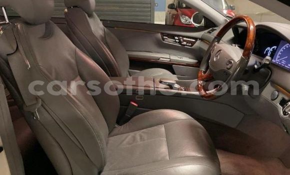 Sayi Na hannu Mercedes-Benz C–Class White Mota in Maseru a Maseru Sayi Na hannu Mercedes-Benz C–Class White Mota in Maseru a Maseru