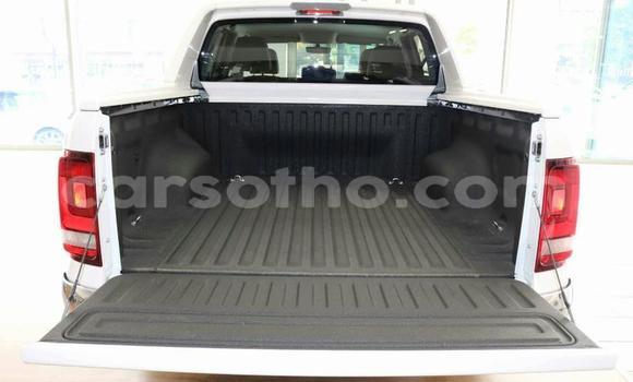 Sayi Na hannu Volkswagen Amarok White Mota in Maseru a Maseru Sayi Na hannu Volkswagen Amarok White Mota in Maseru a Maseru