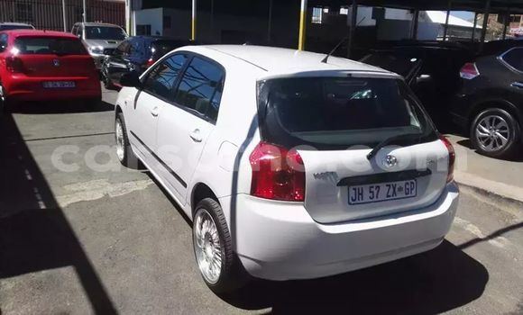 Sayi Na hannu Toyota Runx White Mota in Maseru a Maseru Sayi Na hannu Toyota Runx White Mota in Maseru a Maseru