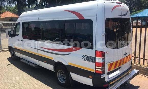 Buy Used Mercedes-Benz W123 White Car in Maseru in Maseru Buy Used Mercedes-Benz W123 White Car in Maseru in Maseru